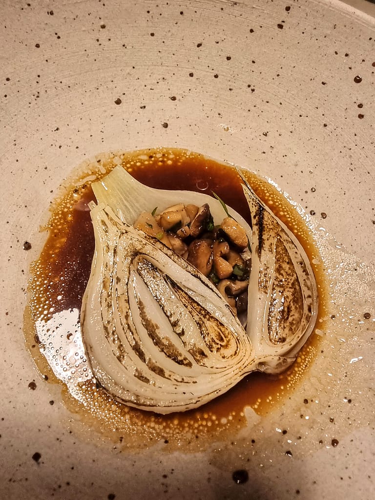 Nye løg & shitake svampe