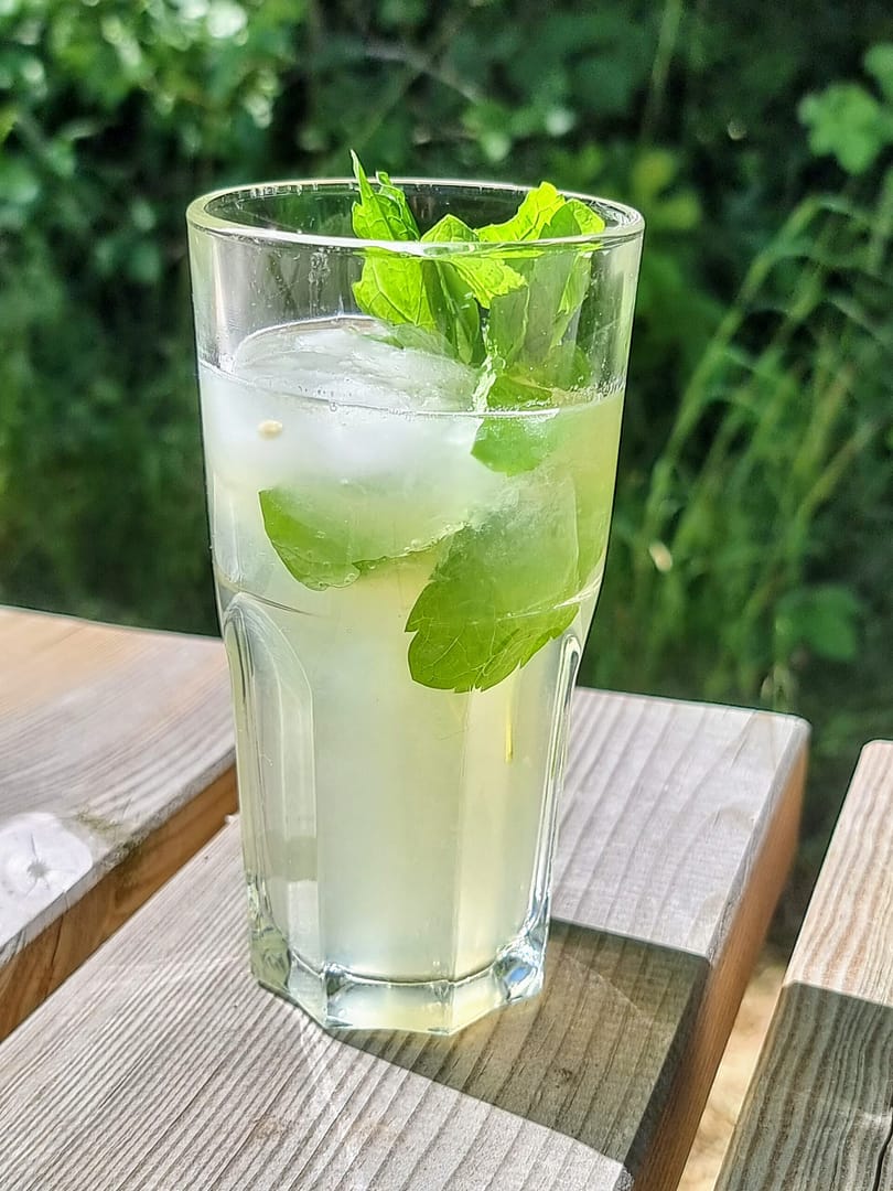 Læskende lemonade på 5 minutter